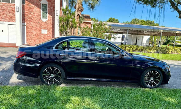Buy Used Mercedes-Benz E–Class Blue Car in Freetown in Eleuthera Buy Used Mercedes-Benz E–Class Blue Car in Freetown in Eleuthera