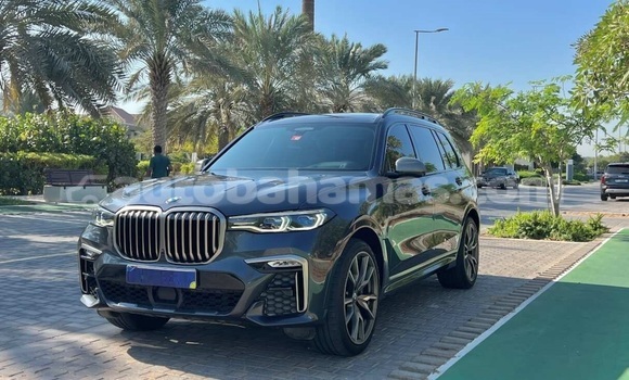 Buy Used BMW X7 Blue Car in Freetown in Eleuthera