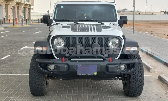 Buy Used Jeep Wrangler White Car in Freetown in Eleuthera Buy Used Jeep Wrangler White Car in Freetown in Eleuthera