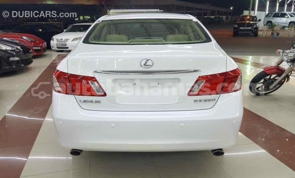 Buy Import Lexus ES White Car in Import - Dubai in Abaco