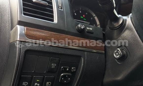 Buy Used Toyota Land Cruiser White Car in Alice Town in Biminis Buy Used Toyota Land Cruiser White Car in Alice Town in Biminis
