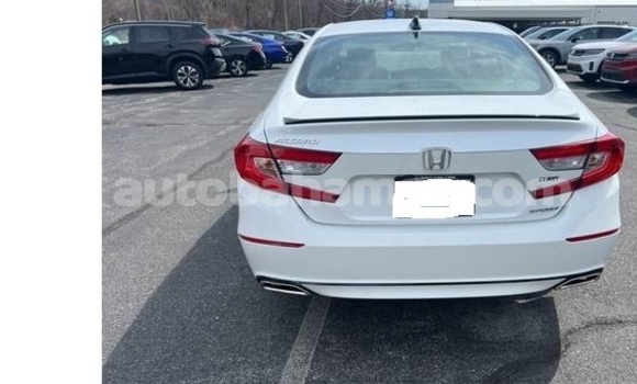 Buy Used Honda Accord White Car in Marsh Harbour in Abaco Buy Used Honda Accord White Car in Marsh Harbour in Abaco