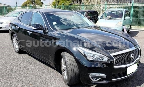 Buy Used Nissan Fuga White Car in Marsh Harbour in Abaco Buy Used Nissan Fuga White Car in Marsh Harbour in Abaco