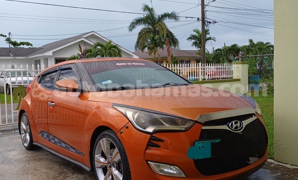 Buy Used Hyundai Veloster Other Car in Freetown in Eleuthera