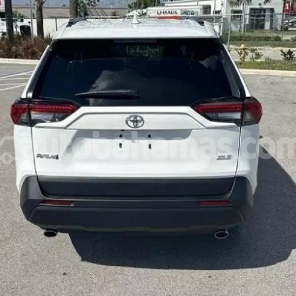 Big with watermark toyota rav4 abaco marsh harbour 2152