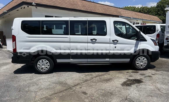 Buy Used FORD MUSTANG White Car in Import - Dubai in Abaco Buy Used FORD MUSTANG White Car in Import - Dubai in Abaco