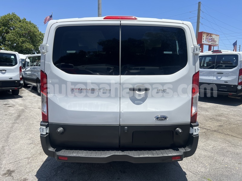 Big with watermark ford mustang abaco import dubai 2154