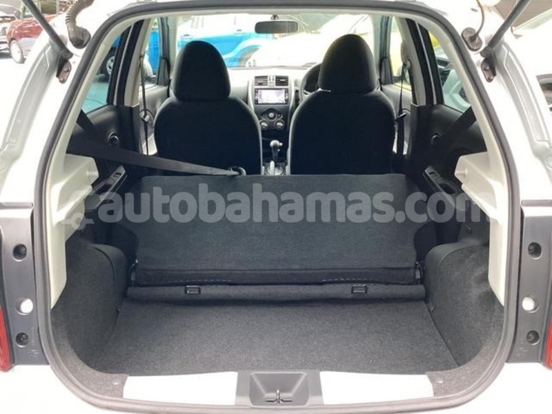 Big with watermark nissan march eleuthera freetown 2161