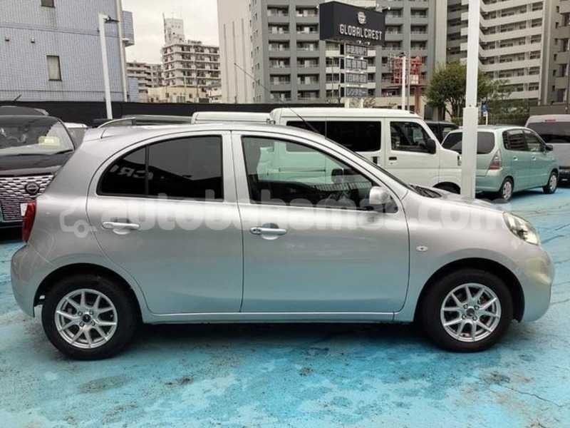 Big with watermark nissan march eleuthera freetown 2161