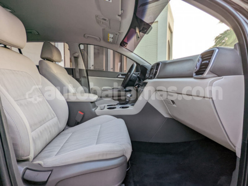 Big with watermark kia sportage abaco import dubai 2162