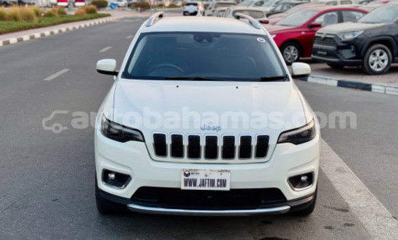 Buy Used Jeep Cherokee White Car in Import - Dubai in Abaco