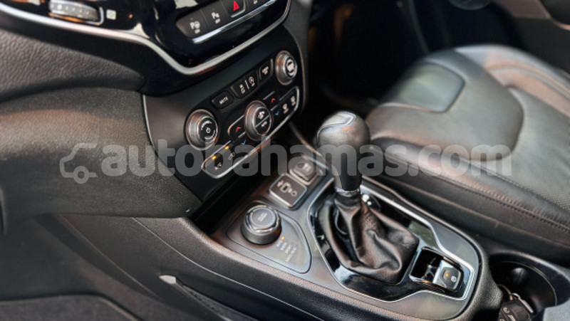 Big with watermark jeep cherokee abaco import dubai 2163