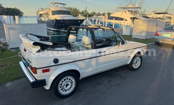 Buy Used Volkswagen Golf White Car in Marsh Harbour in Abaco Buy Used Volkswagen Golf White Car in Marsh Harbour in Abaco