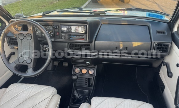 Buy Used Volkswagen Golf White Car in Marsh Harbour in Abaco Buy Used Volkswagen Golf White Car in Marsh Harbour in Abaco