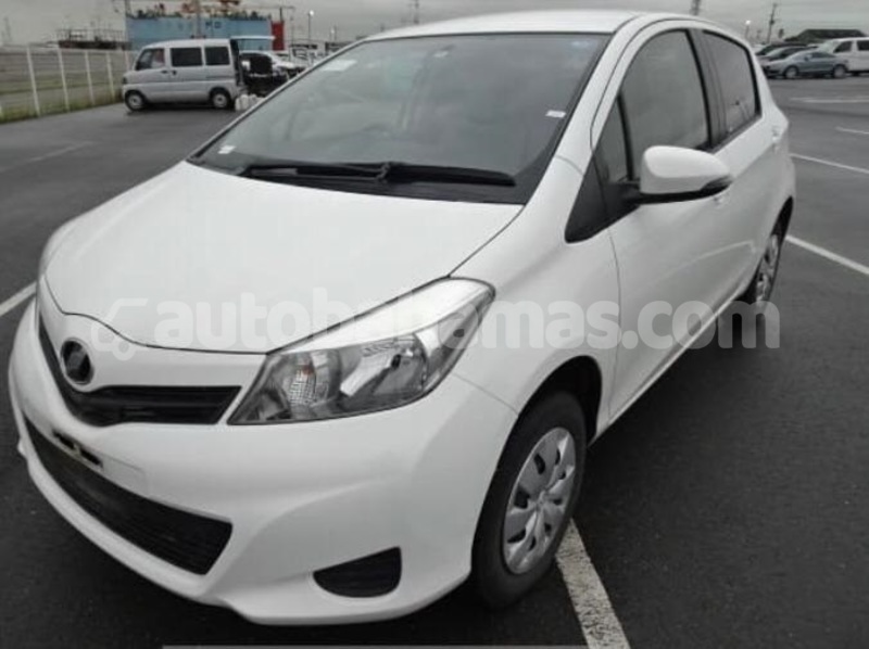 Big with watermark toyota vitz abaco marsh harbour 2172