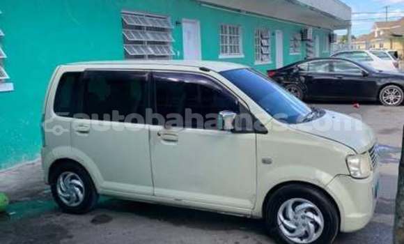 Buy Used Mitsubishi Space Wagon White Car in Marsh Harbour in Abaco Buy Used Mitsubishi Space Wagon White Car in Marsh Harbour in Abaco