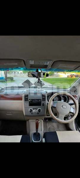 Big with watermark nissan tiida eleuthera freetown 2192