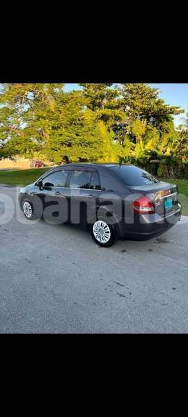 Big with watermark nissan tiida eleuthera freetown 2192