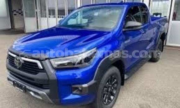 Buy Used Toyota Hilux White Car in Marsh Harbour in Abaco Buy Used Toyota Hilux White Car in Marsh Harbour in Abaco