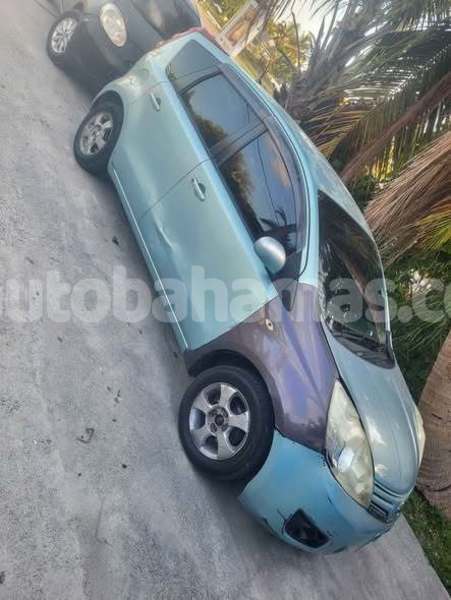 Big with watermark nissan versa eleuthera freetown 2206