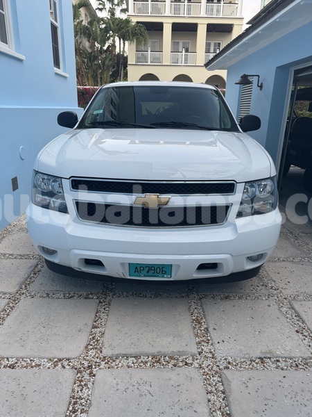 Big with watermark chevrolet tahoe abaco import dubai 2215