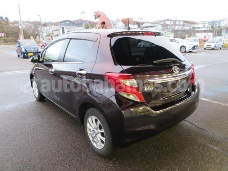 Big with watermark toyota vitz biminis alice town 2220