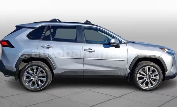 Buy Used Toyota RAV4 Silver Car in Marsh Harbour in Abaco Buy Used Toyota RAV4 Silver Car in Marsh Harbour in Abaco