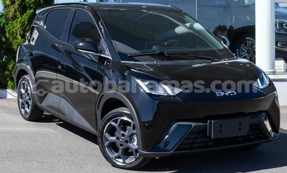 Buy Used BYD S6 White Car in Marsh Harbour in Abaco Buy Used BYD S6 White Car in Marsh Harbour in Abaco