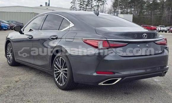 Buy Used Lexus ES Black Car in Marsh Harbour in Abaco Buy Used Lexus ES Black Car in Marsh Harbour in Abaco