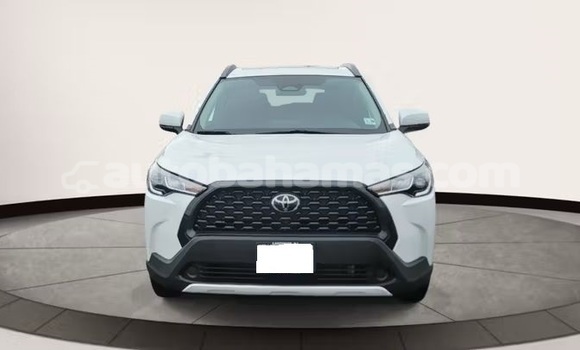 Buy Used Toyota Corolla Cross White Car in Marsh Harbour in Abaco