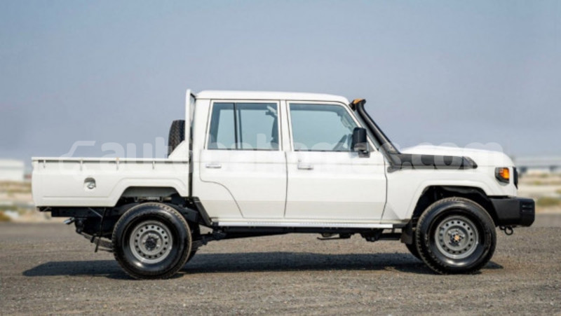 Big with watermark toyota land cruiser abaco marsh harbour 2306