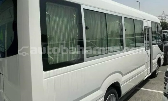 Buy Used Toyota Coaster White Car in Marsh Harbour in Abaco Buy Used Toyota Coaster White Car in Marsh Harbour in Abaco
