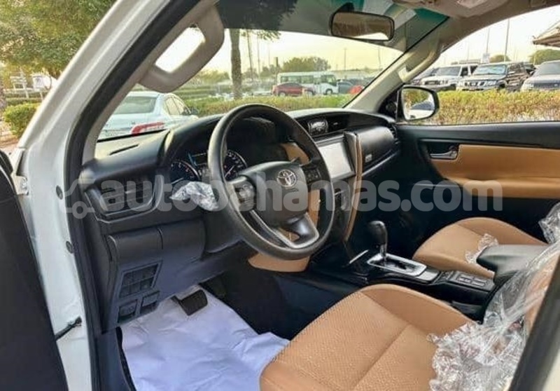 Big with watermark toyota fortuner abaco marsh harbour 2312