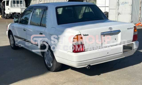 Buy Used Toyota Comfort White Car in Freetown in Eleuthera Buy Used Toyota Comfort White Car in Freetown in Eleuthera