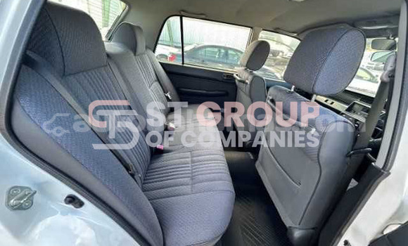 Buy Used Toyota Comfort White Car in Freetown in Eleuthera Buy Used Toyota Comfort White Car in Freetown in Eleuthera