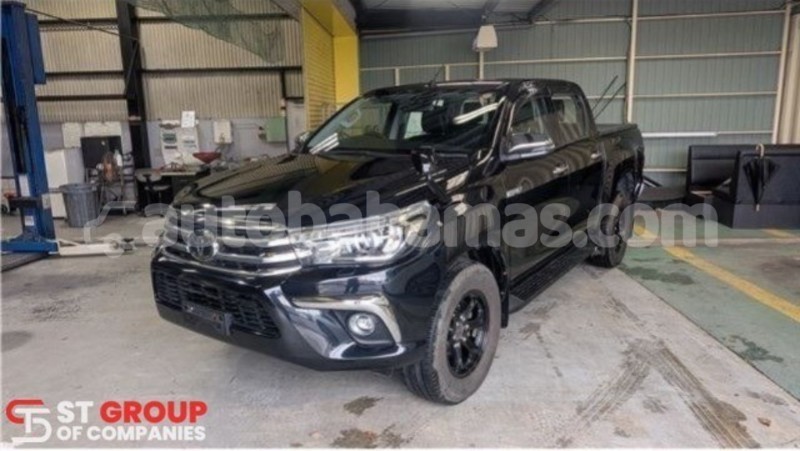 Big with watermark toyota hilux eleuthera freetown 2329