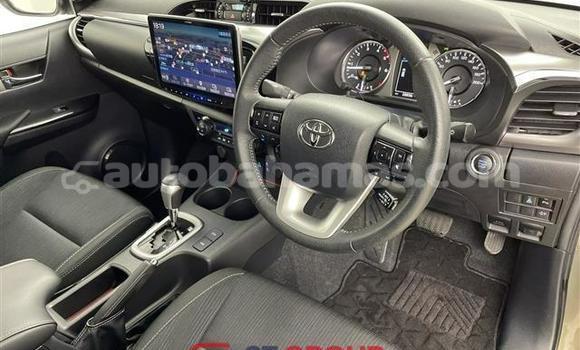 Buy Used Toyota Hilux Green Car in Freetown in Eleuthera Buy Used Toyota Hilux Green Car in Freetown in Eleuthera
