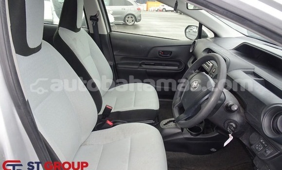 Buy Used Toyota Aqua Silver Car in Freetown in Eleuthera Buy Used Toyota Aqua Silver Car in Freetown in Eleuthera