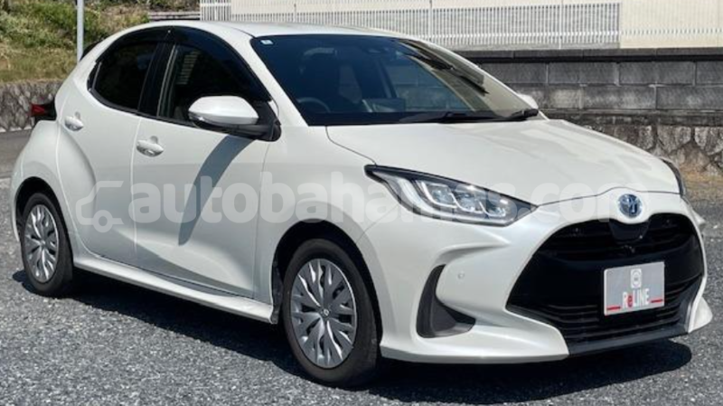 Big with watermark toyota yaris eleuthera freetown 2340