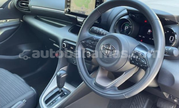 Buy Used Toyota Yaris White Car in Freetown in Eleuthera Buy Used Toyota Yaris White Car in Freetown in Eleuthera