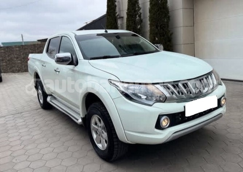 Big with watermark mitsubishi l200 abaco marsh harbour 2348