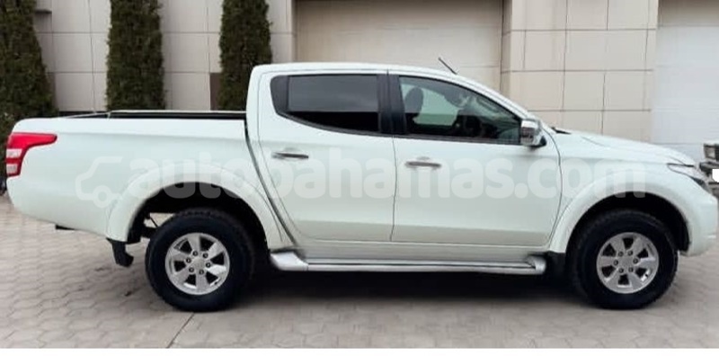 Big with watermark mitsubishi l200 abaco marsh harbour 2348