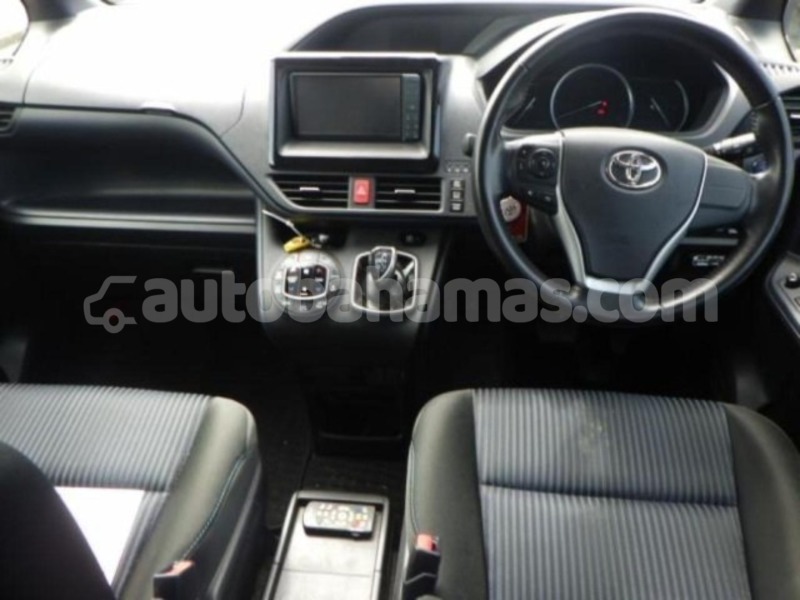 Big with watermark toyota noah eleuthera freetown 2349