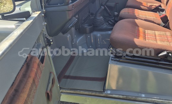 Buy Import Land Rover Defender Other Car in Alice Town in Biminis Buy Import Land Rover Defender Other Car in Alice Town in Biminis