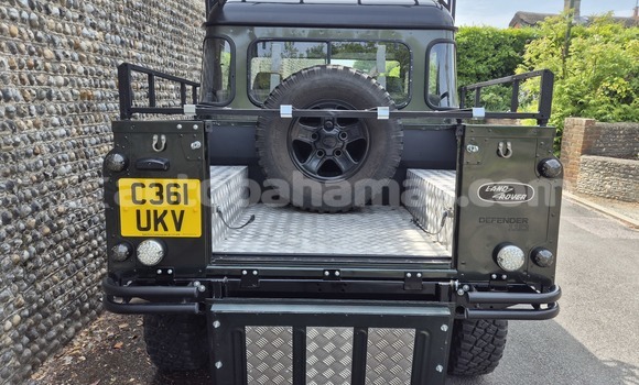 Buy Import Land Rover Defender Green Car in Alice Town in Biminis Buy Import Land Rover Defender Green Car in Alice Town in Biminis