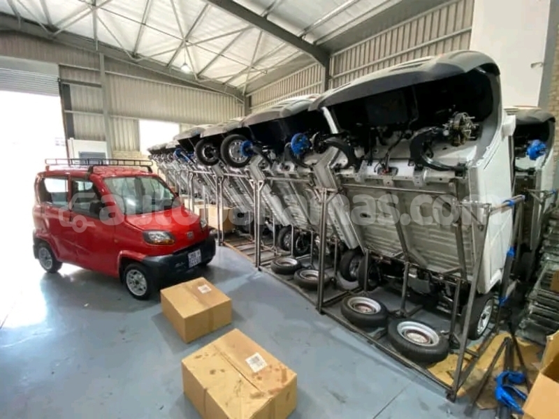 Big with watermark bajaj qute abaco import dubai 2361