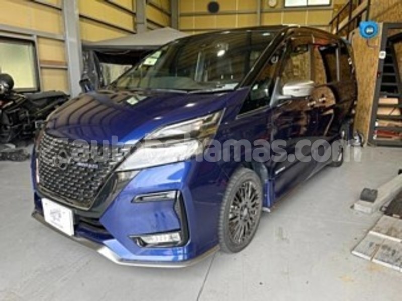 Big with watermark nissan serena eleuthera freetown 2365