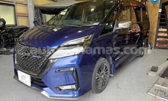 Buy Used Nissan Serena Blue Car in Freetown in Eleuthera
