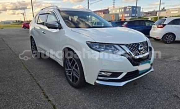 Buy Used Nissan X–Trail White Car in Freetown in Eleuthera