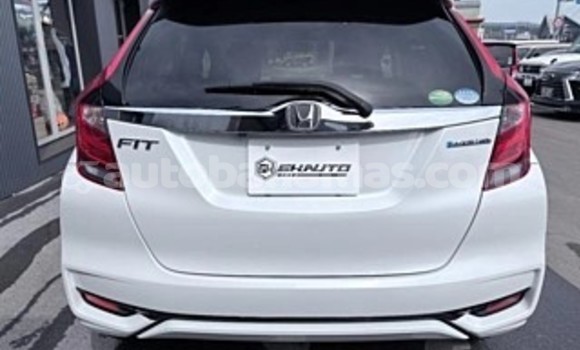Buy Used Honda FIT White Car in Freetown in Eleuthera Buy Used Honda FIT White Car in Freetown in Eleuthera